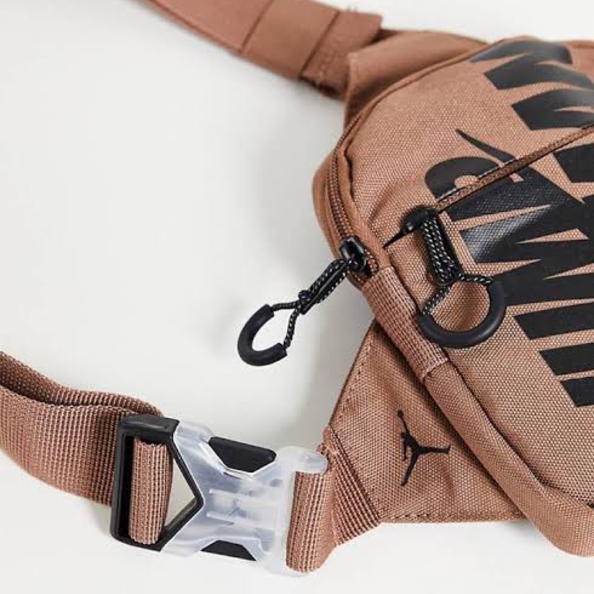 กระเป๋า Nike Jordan JumpMan Hip Pack