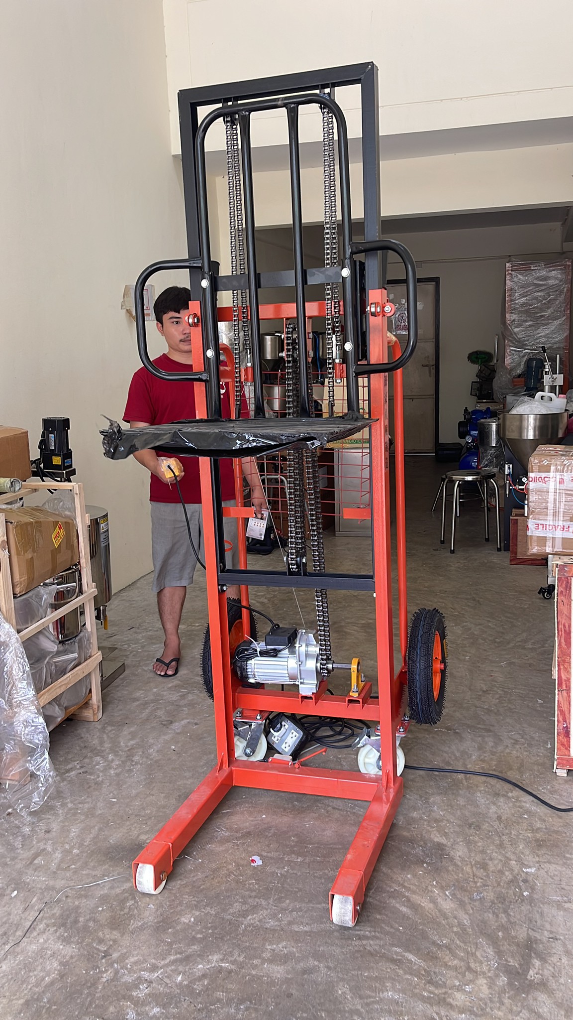 🌈รถเข็นยกของไฟฟ้า เข็นง่ายสะดวก ยกของได้สูงถึง 200 กิโลกรัม ปรับขึ้นลงด้วยระบบไฟฟ้า 1800w Electric Stacker DD1