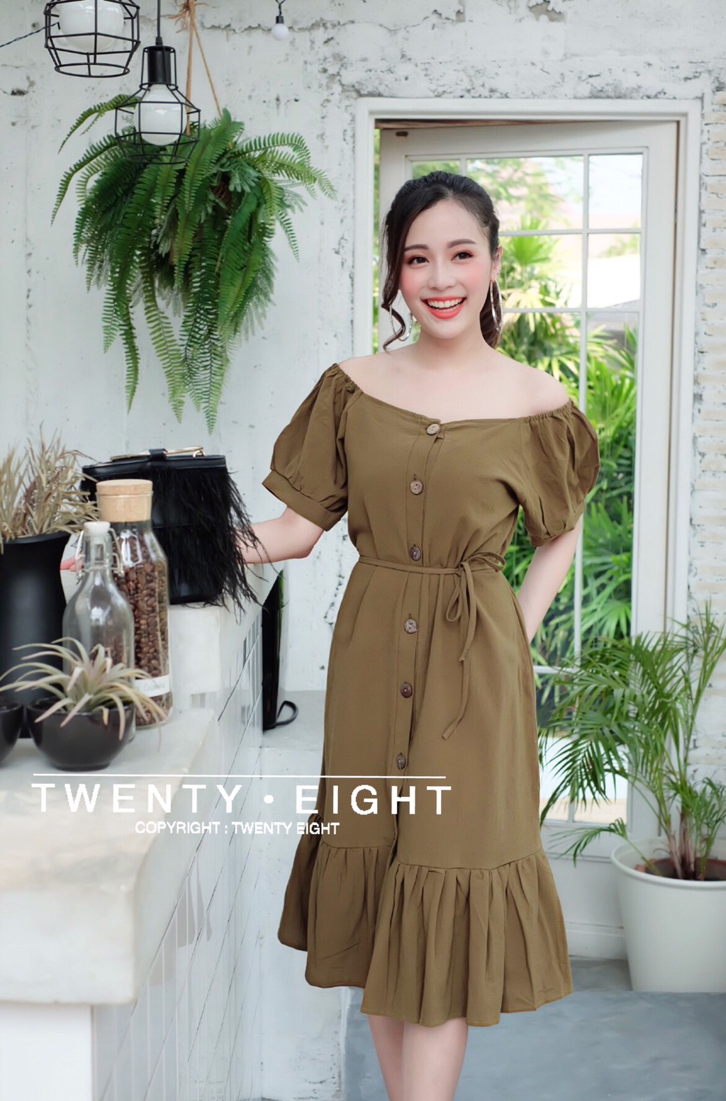 เดรสยาวสีพื้นน่ารัก