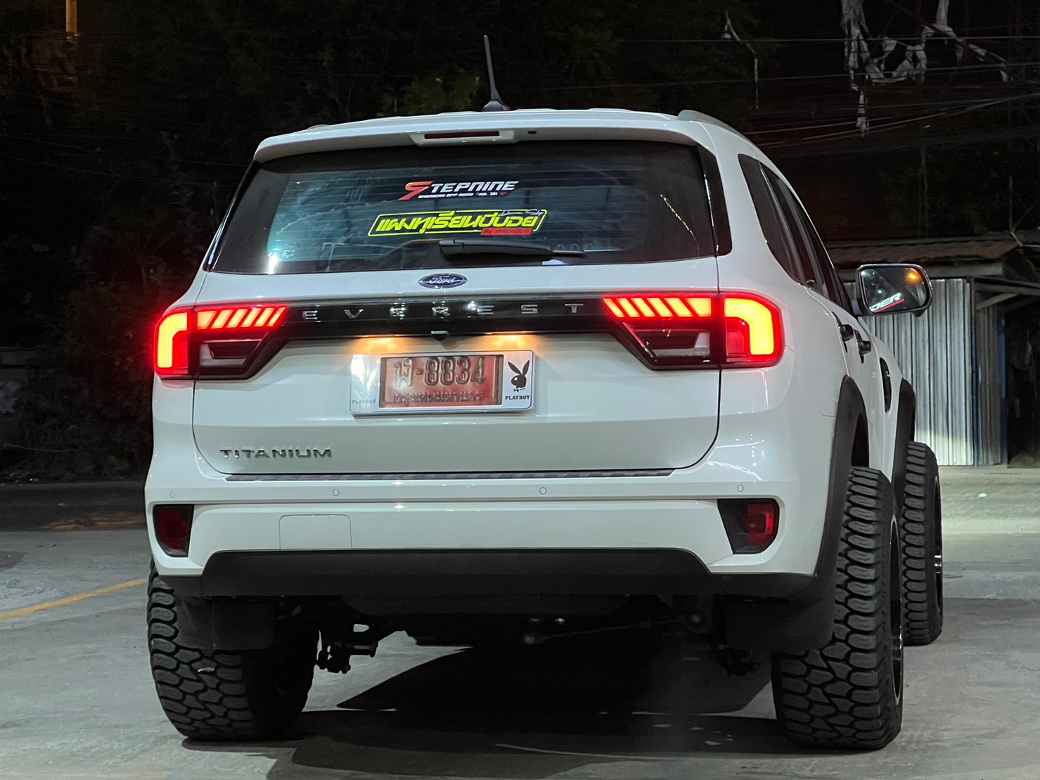 FORD EVEREST NEXTGEN ชุมพร แต่งทรงเมกาที่ STEP9