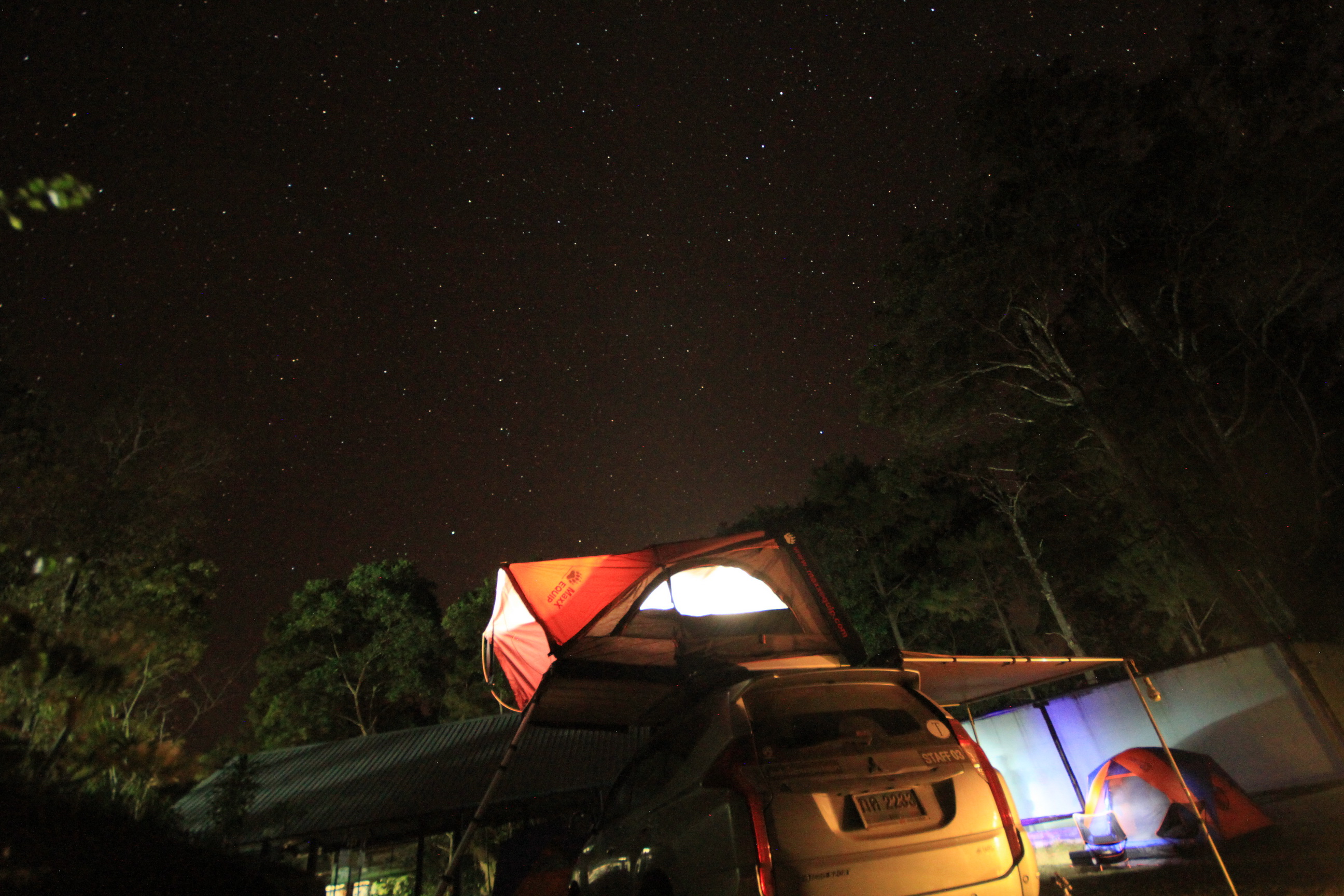 ห้องข้างพร้อมพื้น 2*2 เมตร