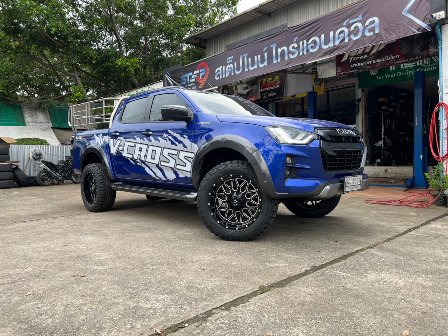 D-MAX ทรงเมกา ขอบ20