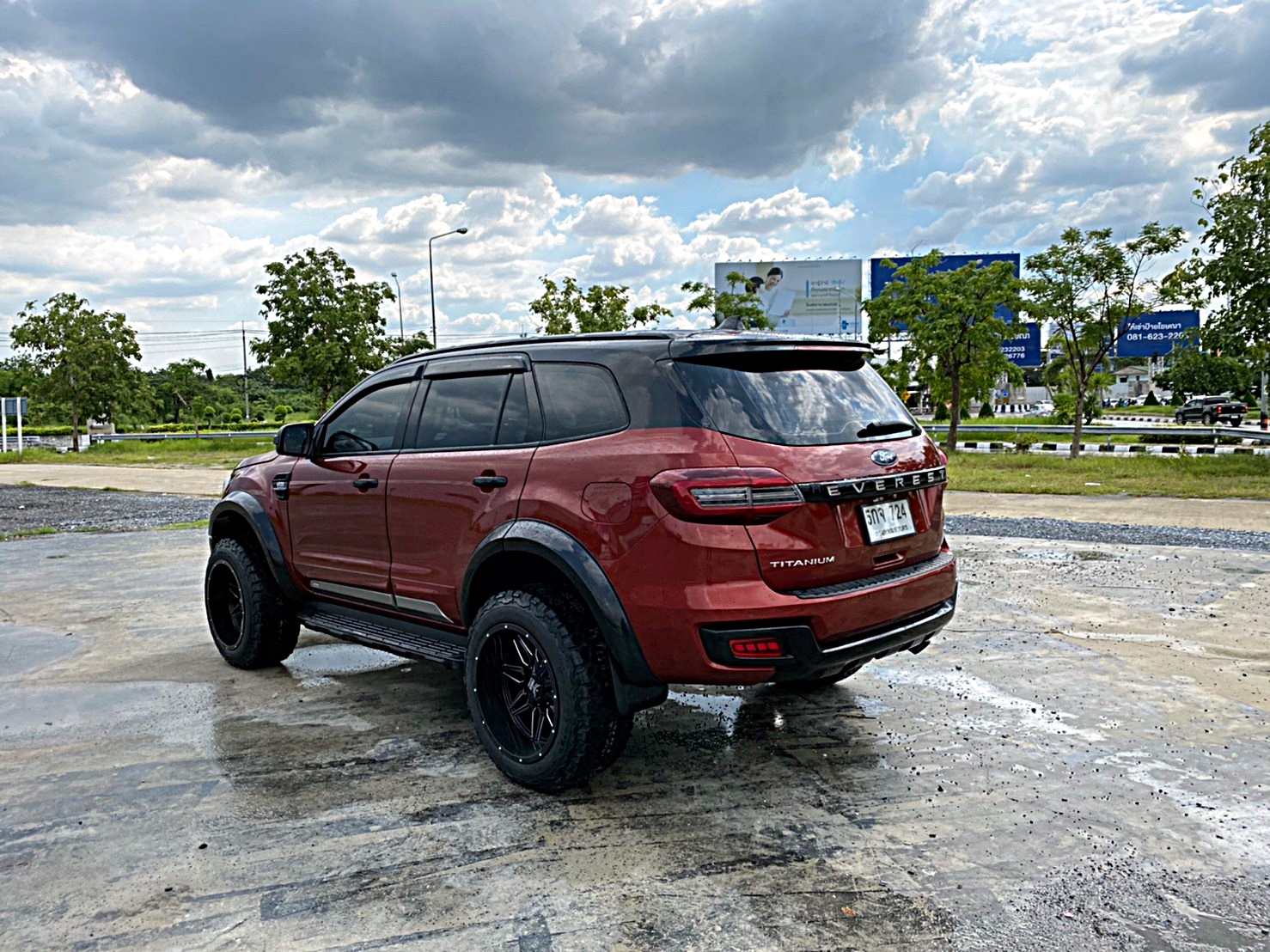 FORD EVEREST จัดทรงเมกาที่ STEP9