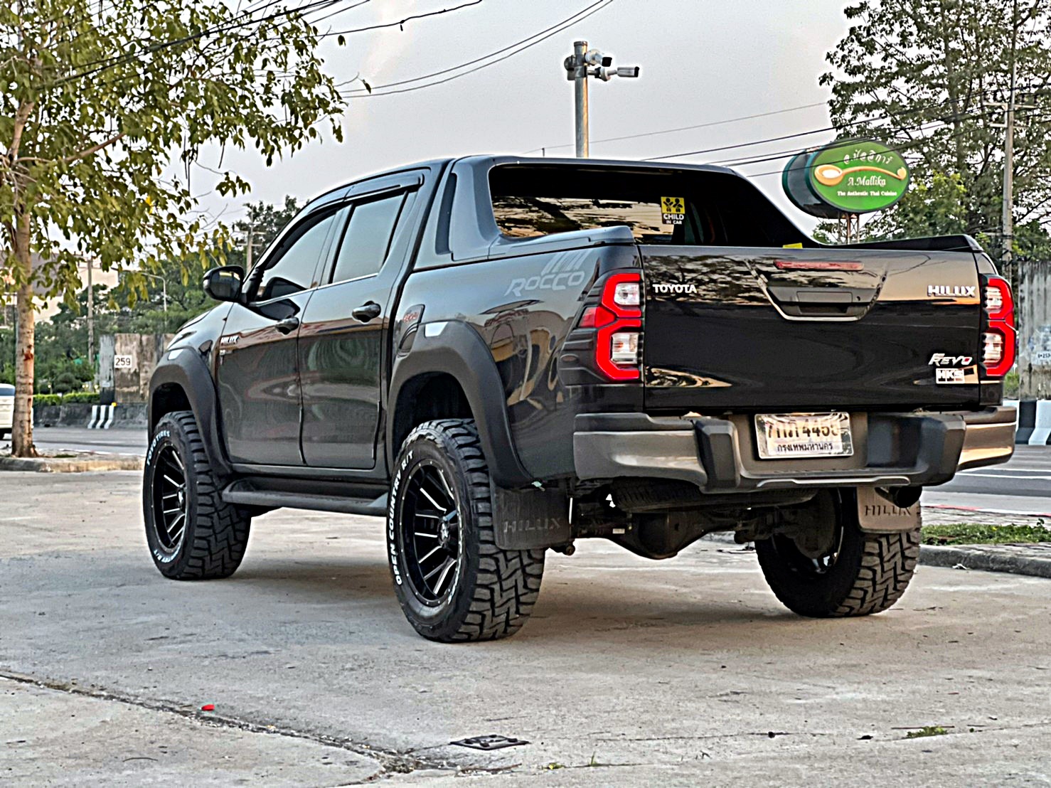 REVO ROCCO แนวเมกา ที่ STEP9