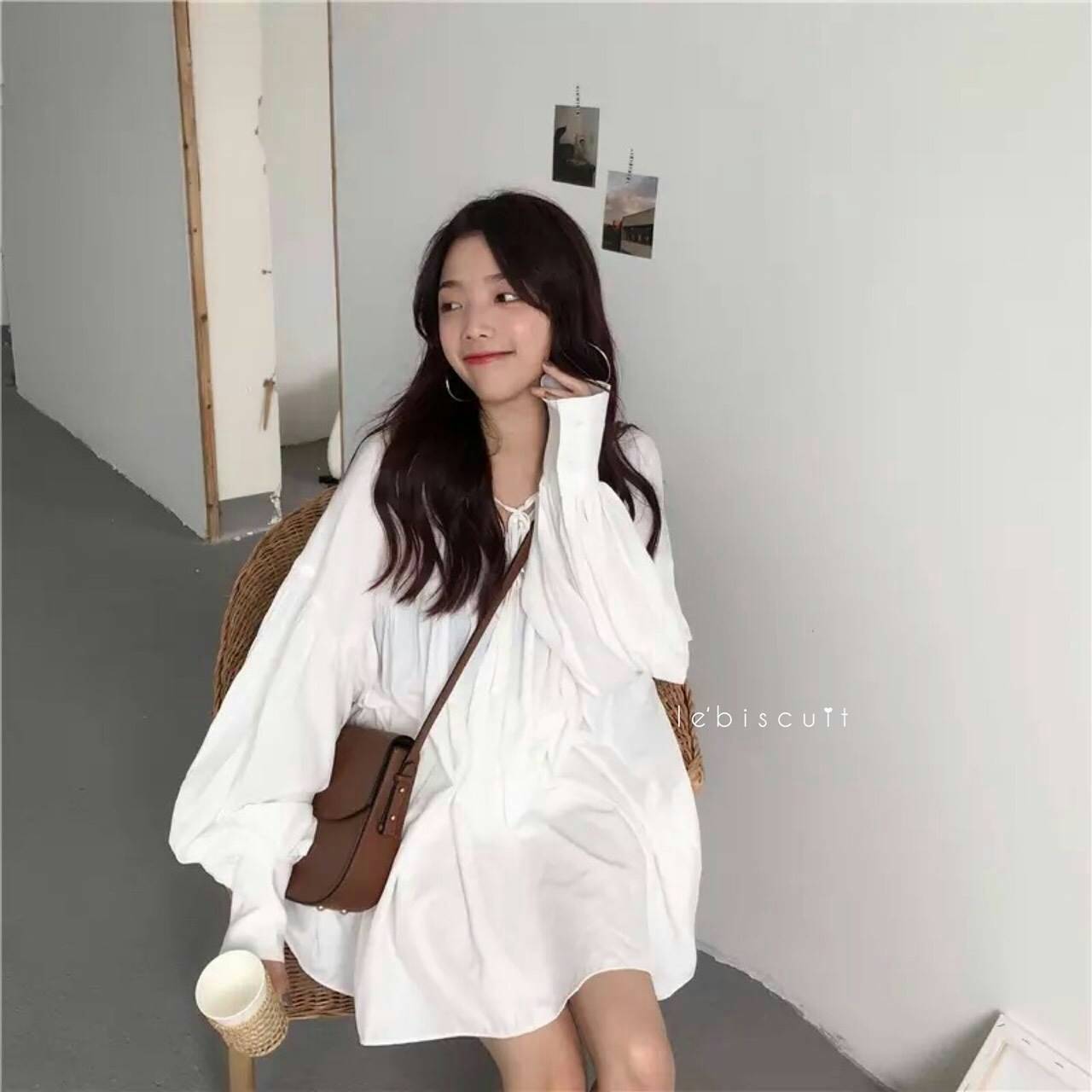 เสื้อแขนยาวสีขาว สุดน่ารัก