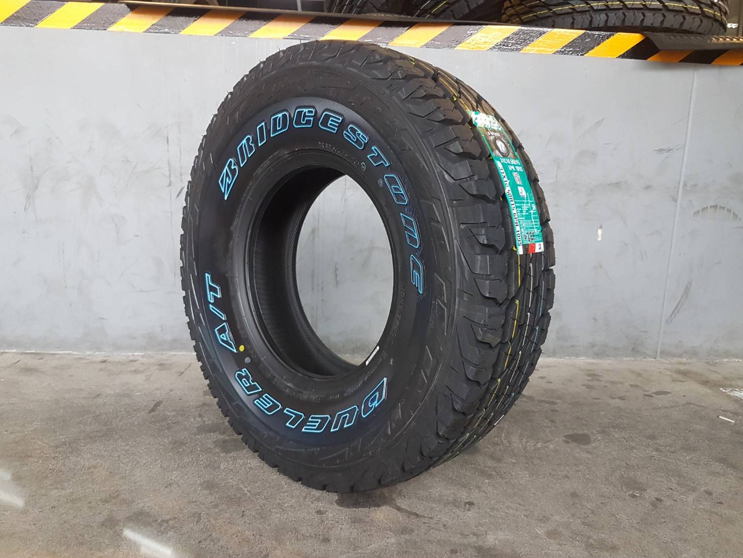 BRIDGESTONE DUELER AT697 265/70-17 ราคาถูกที่ STEP9