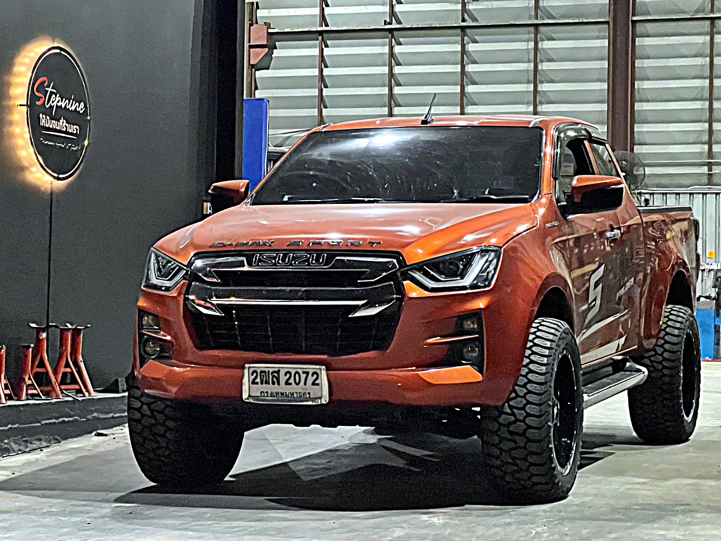 ISUZU D-MAX แต่งทรงเมกาที่ STEP9