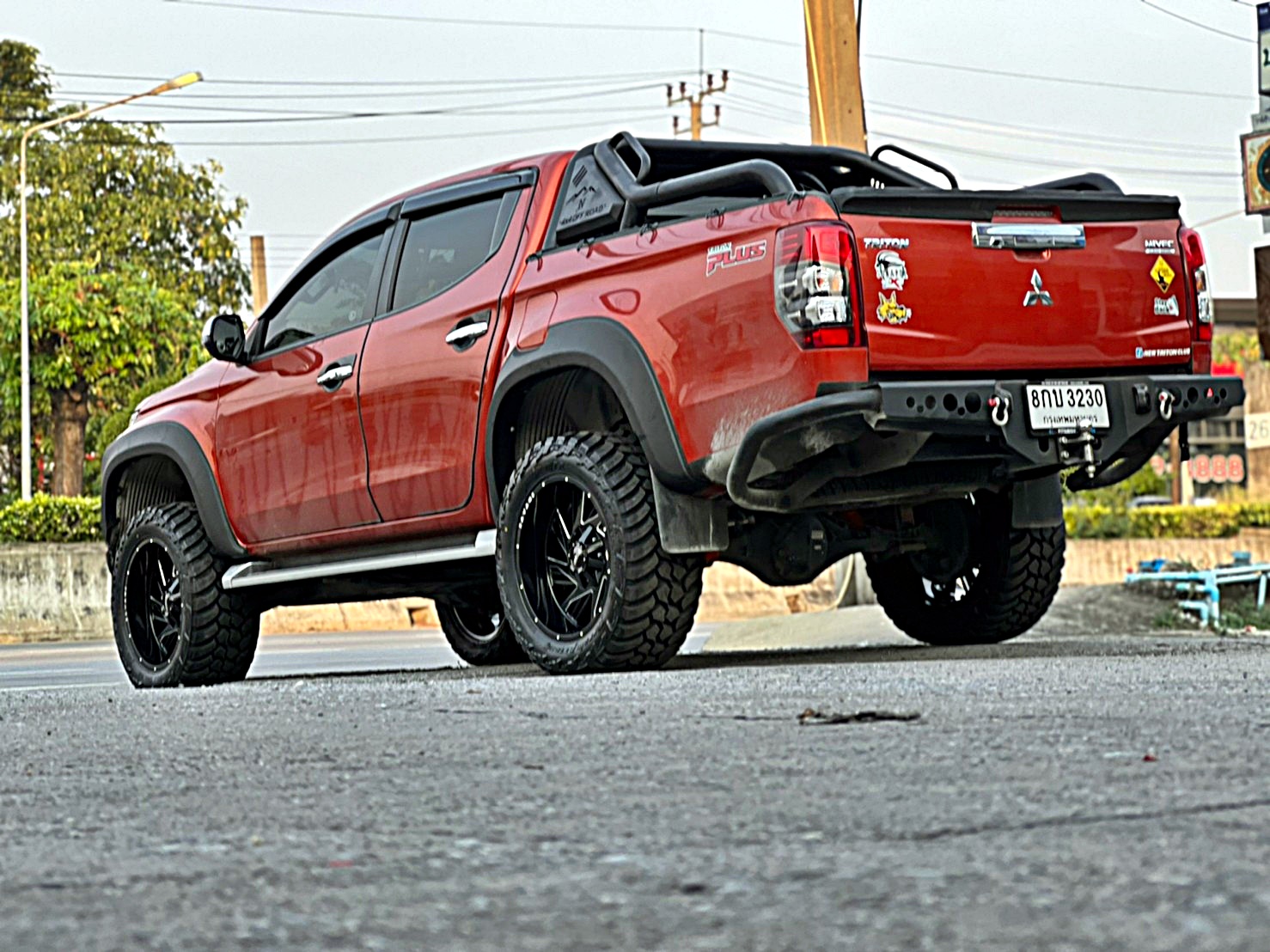 TRITON ทรงเมกา