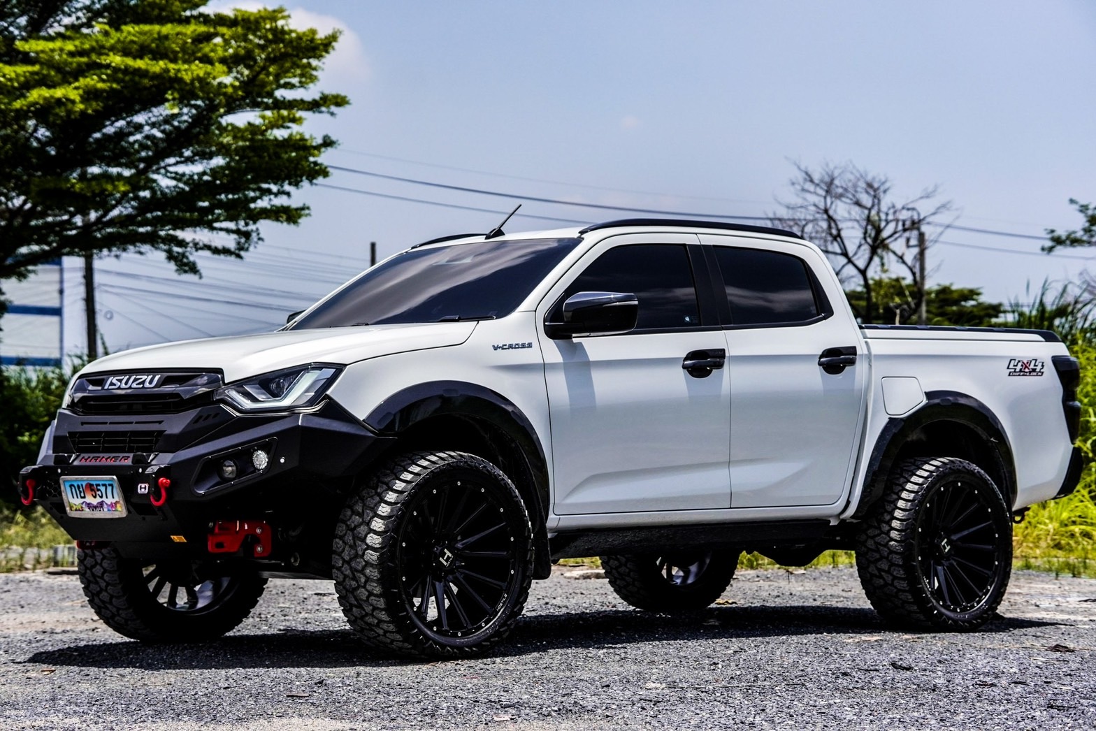 ISUZU D-MAX V-CROSS จัดเต็ม แท้ทั้งคัน ชุดโช๊ค PROFENDER ตัวท็อปสุด