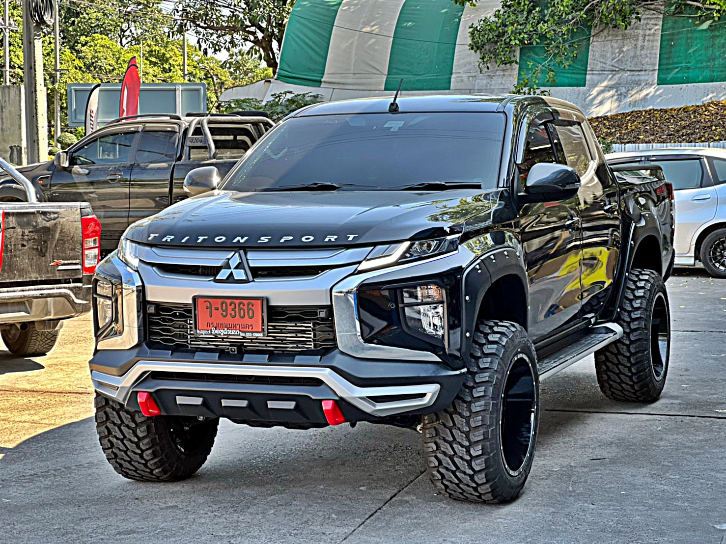 TRITON ทรงเมกา ล้อ FORCE ที่ STEP9