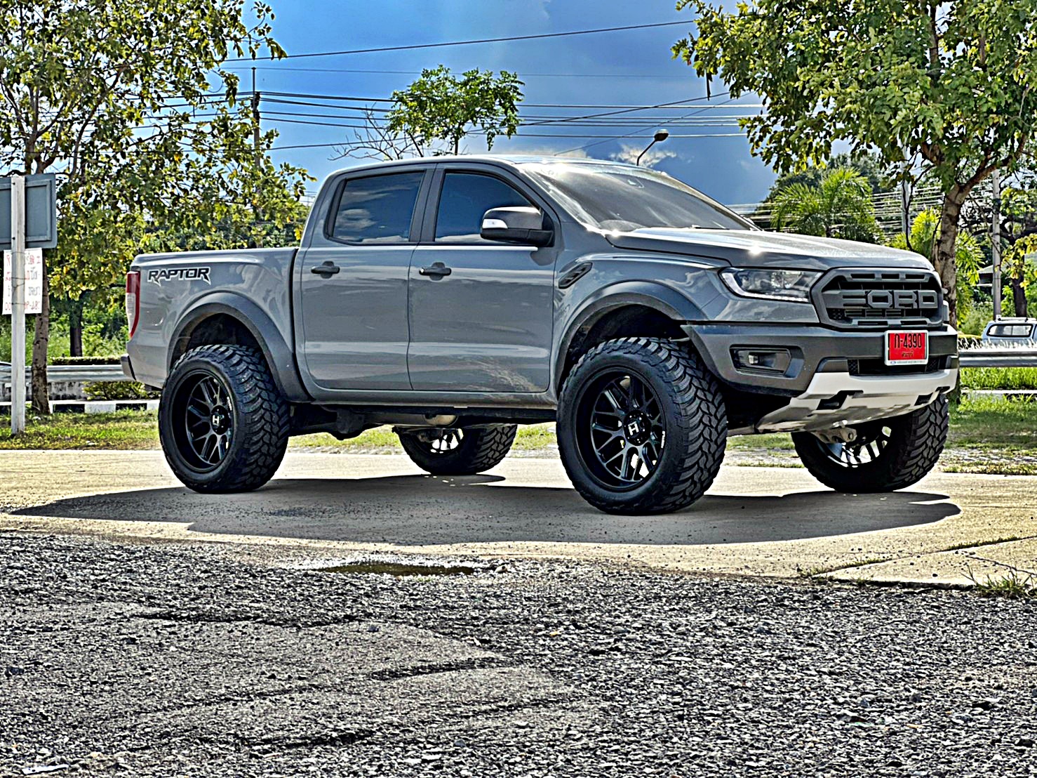 FORS RAPTOR ทรงเมกา ล้อ HOSTILE H120