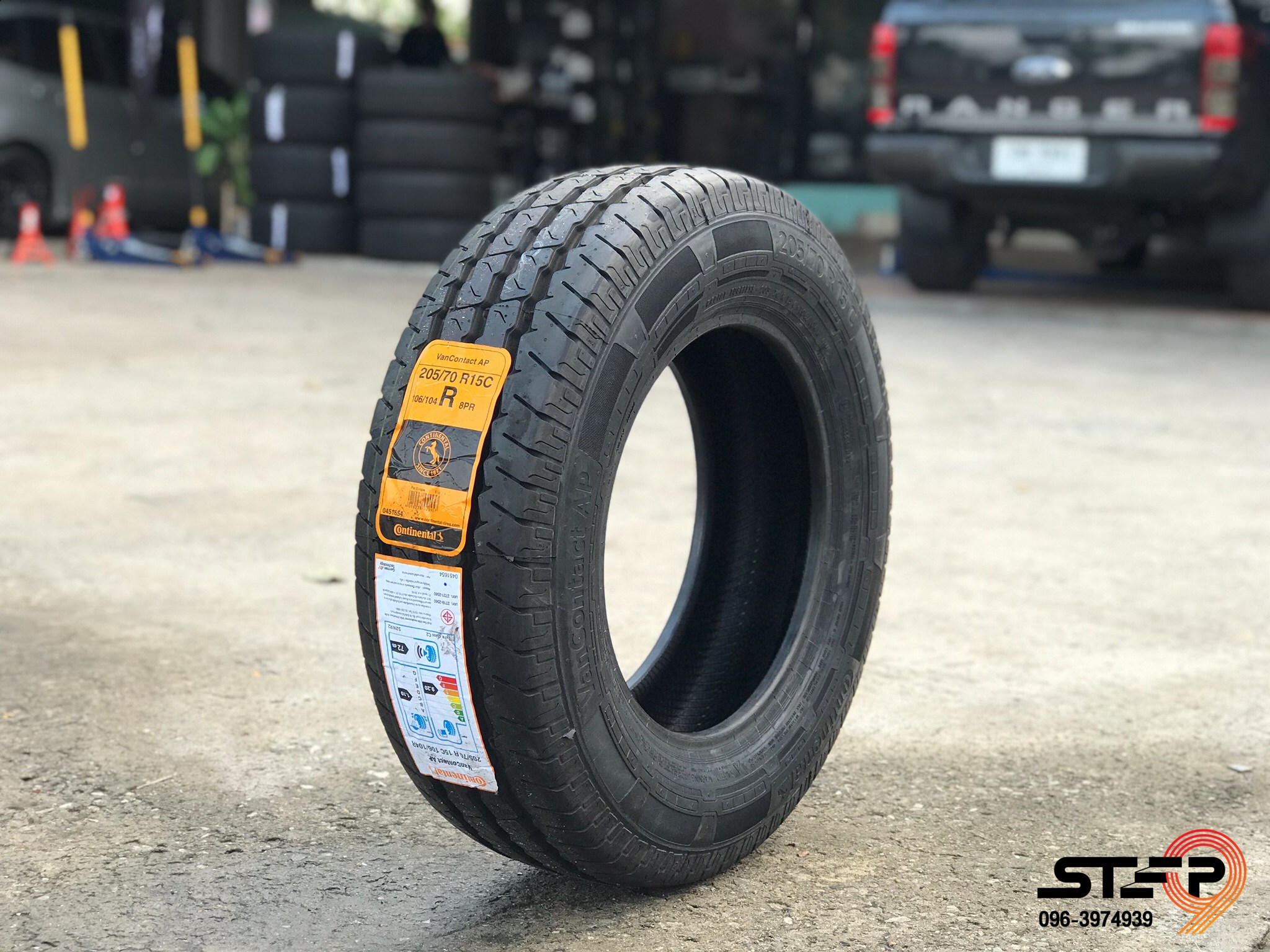 CONTINENTAL VANCONATACT AP 205/70-15 เส้น 1500 ปกติ 3000 ป่ี20