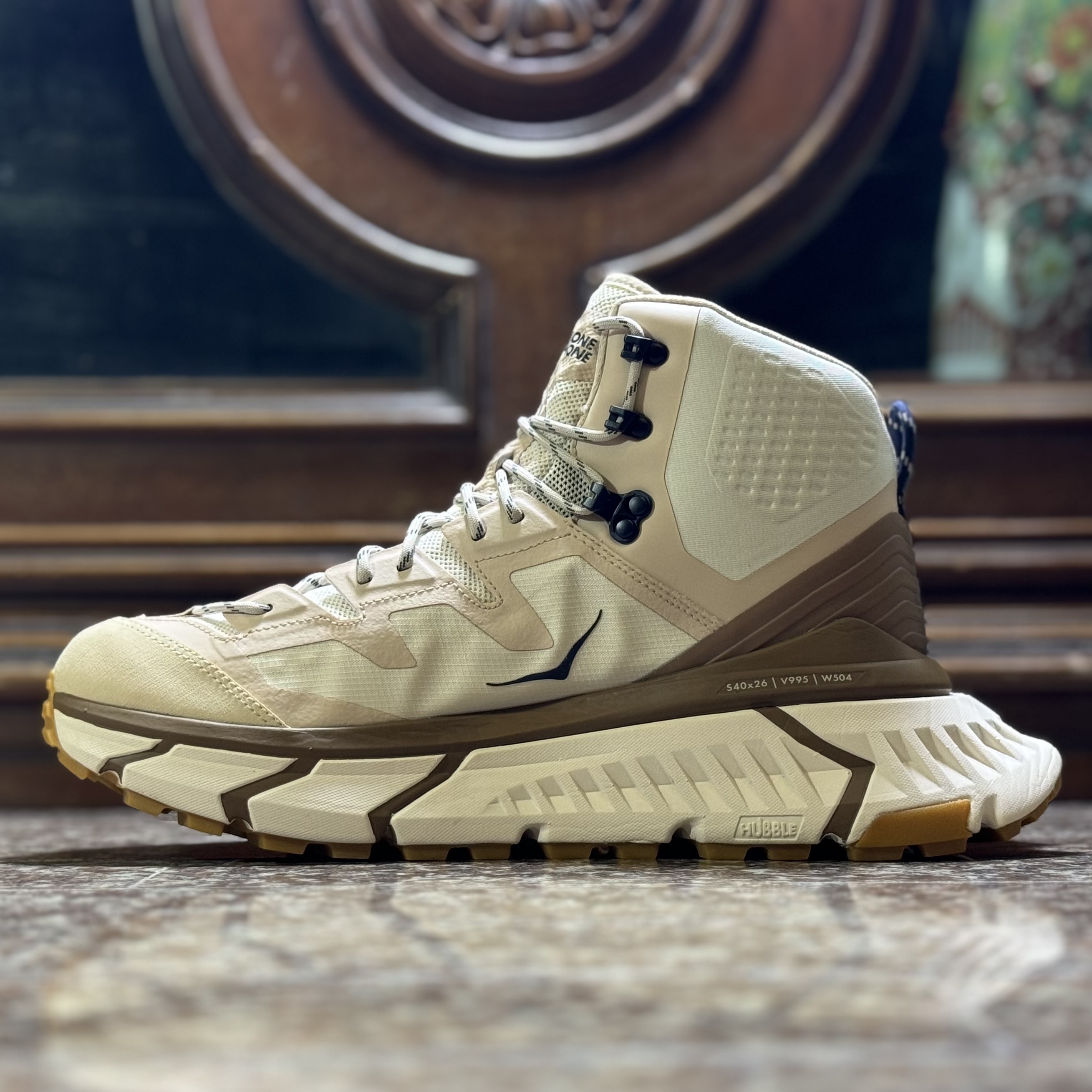 รองเท้าเดินป่า HOKA TenNine Hike GTX ‘Shifting Sand’ (M9.5/10.5/11US)