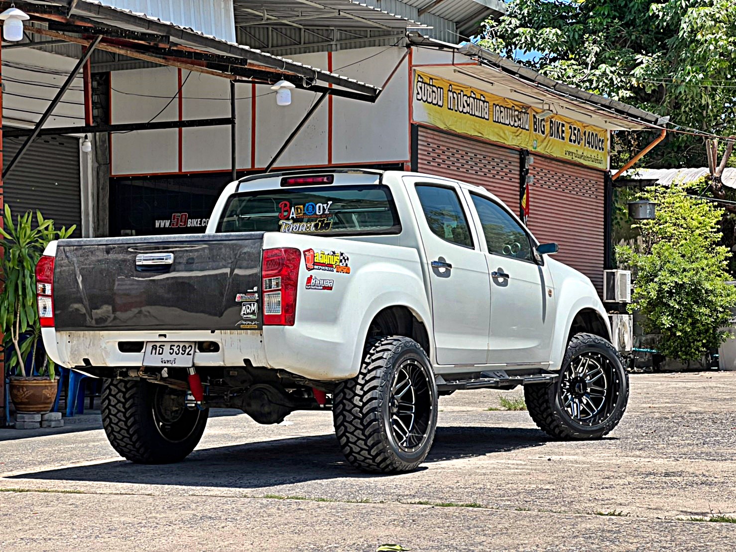 D-MAX_จองคิวมาจากจันทบุรี คันนี้ตัวเตี้ยโหลดเตี้ย จัดทรงเมกาที่ STEP9
