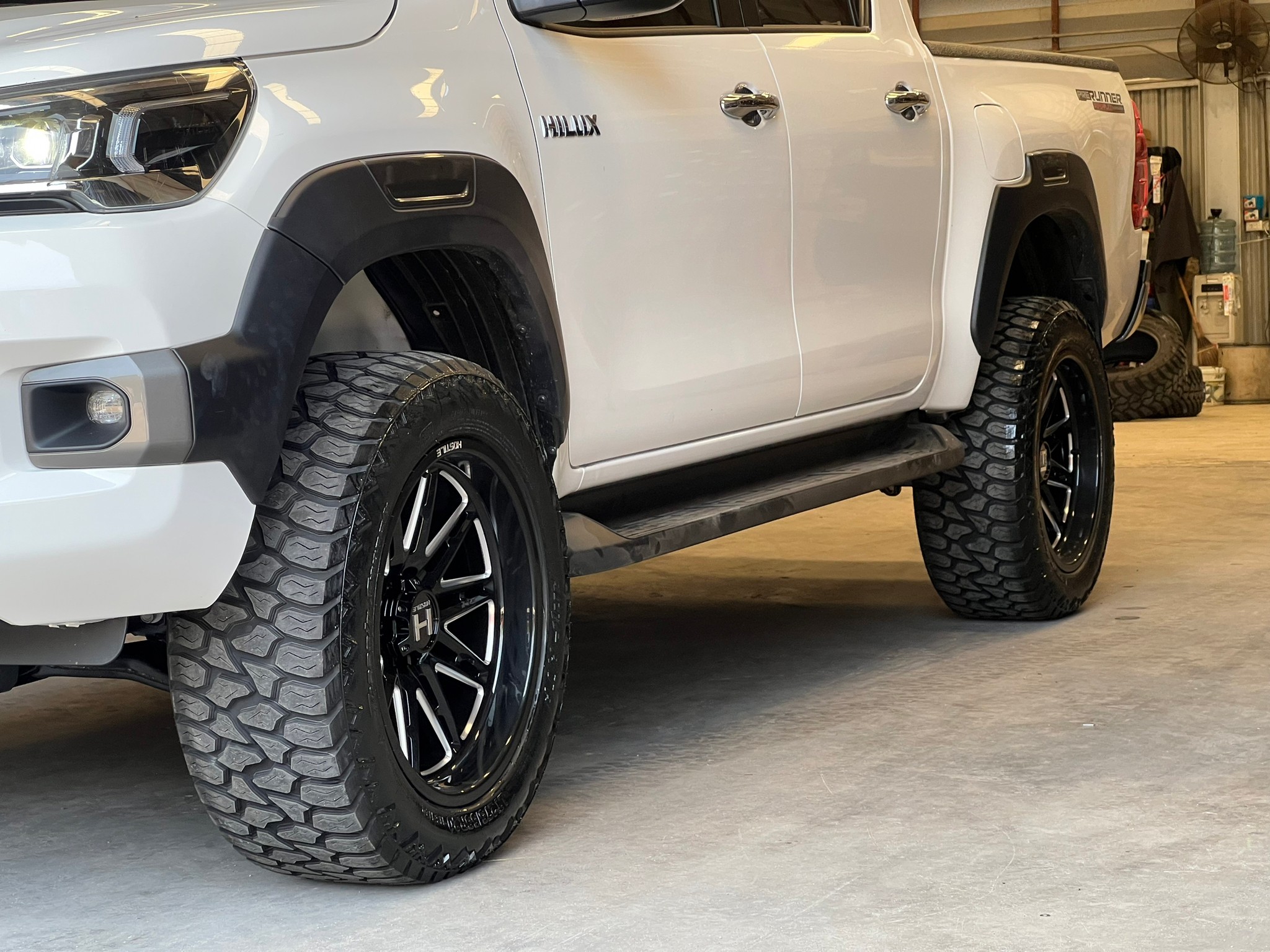 TOYOTA REVO ทรงเมกา จัดล้อแท้