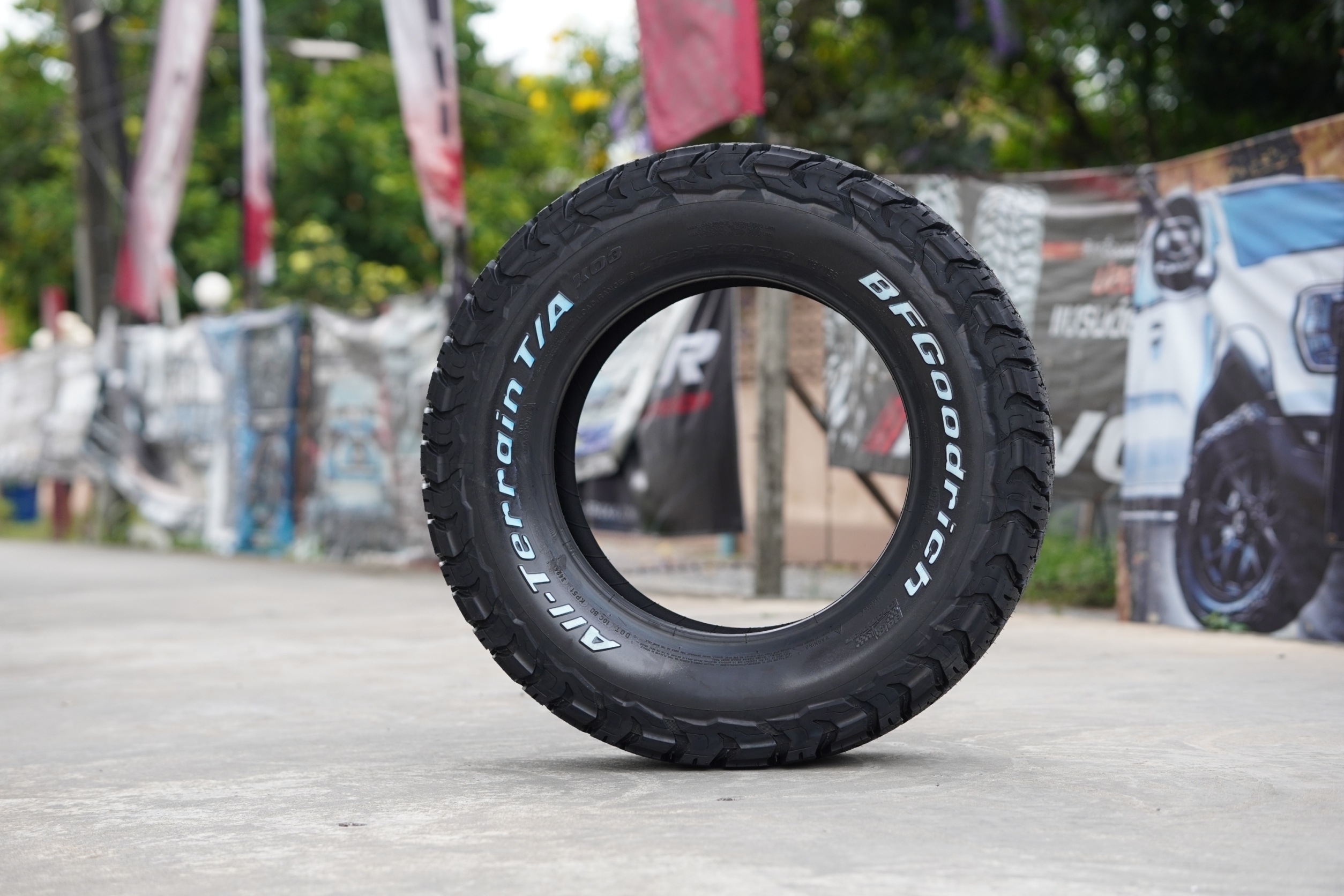 ยางใหม่ BF GOODRICH KO3 285/60-18 ราคาถูกที่ STEP9