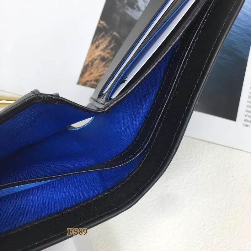 กระเป๋าสตางค์บุรุษพับสองตอน LACOSTE