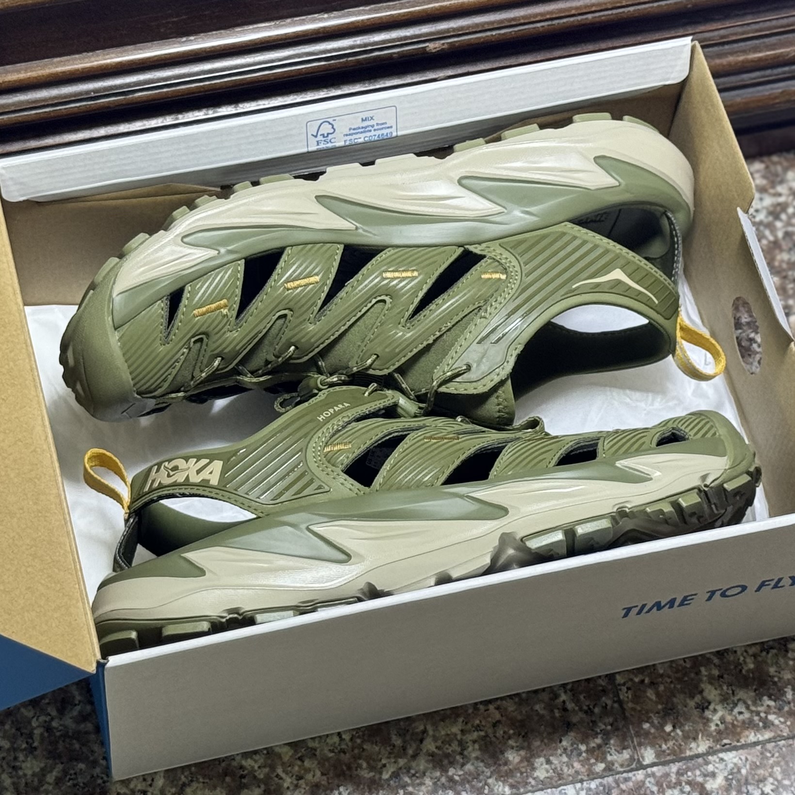 รองเท้า HOKA Hopara ‘Avocado’ (M11.5US)