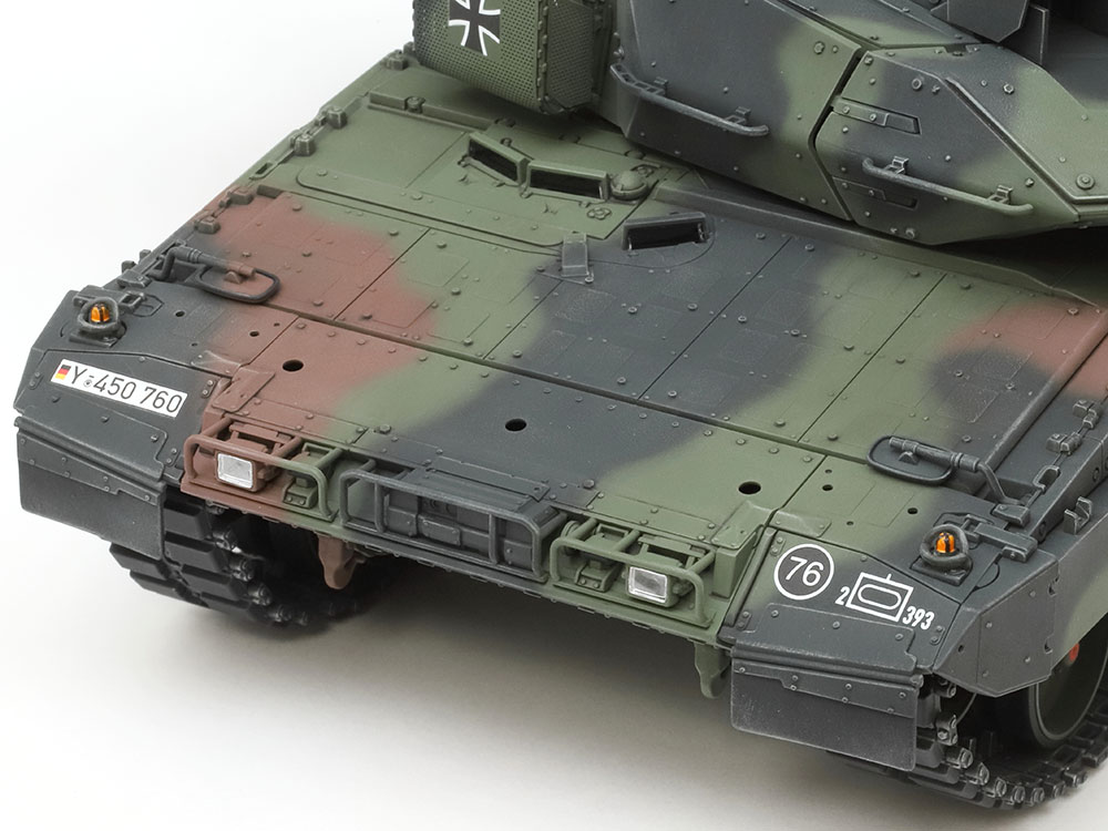 1/35 GERMAN MAIN BATTLE TANK LEOPARD 2 A7V