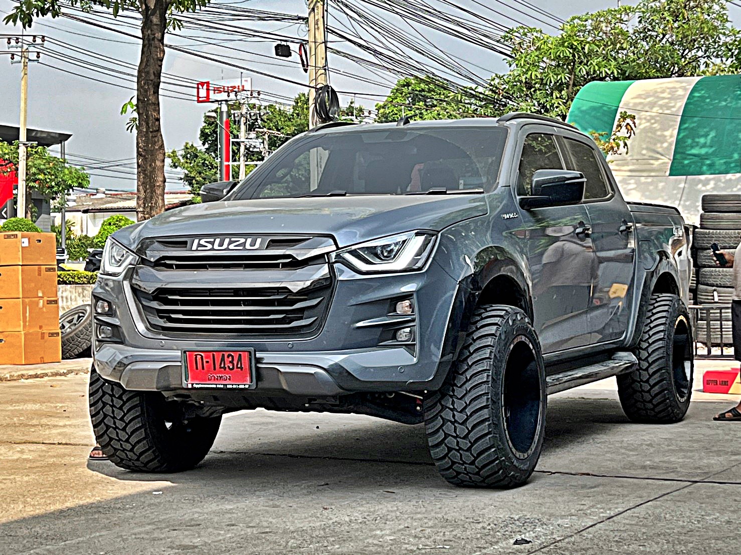 D-MAX ทรงเมกา จากอุธยา