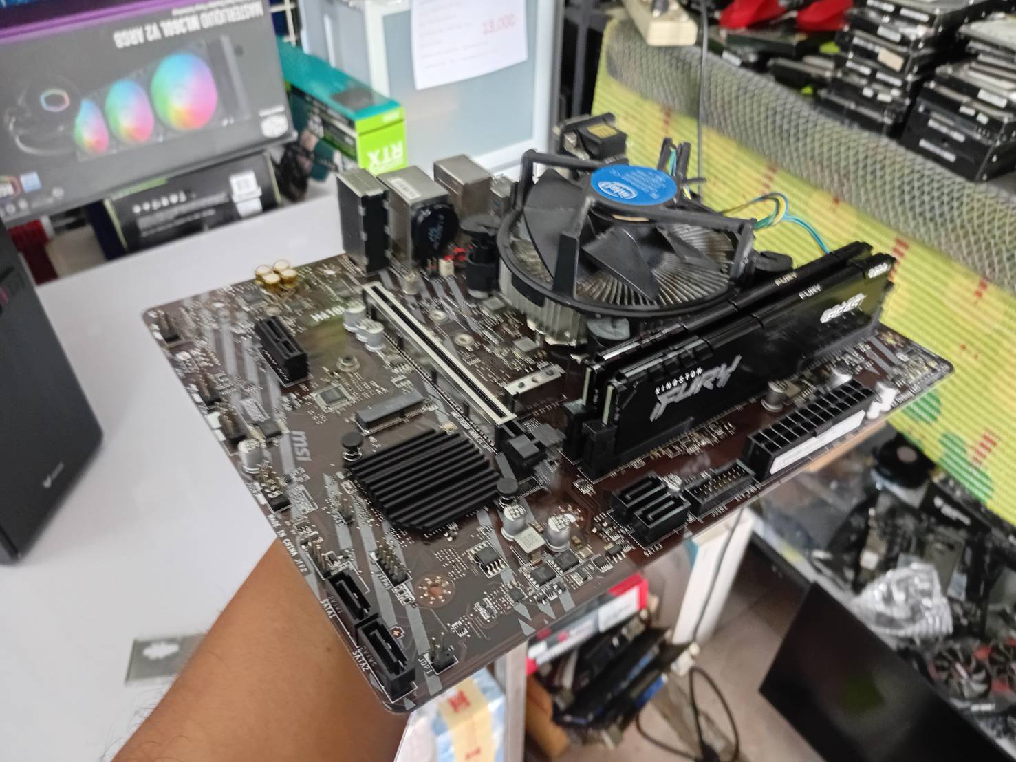** มือ 2 แถมเมนบอร์ด ** ชุดเช็ต I3 10100F + RAM 16G