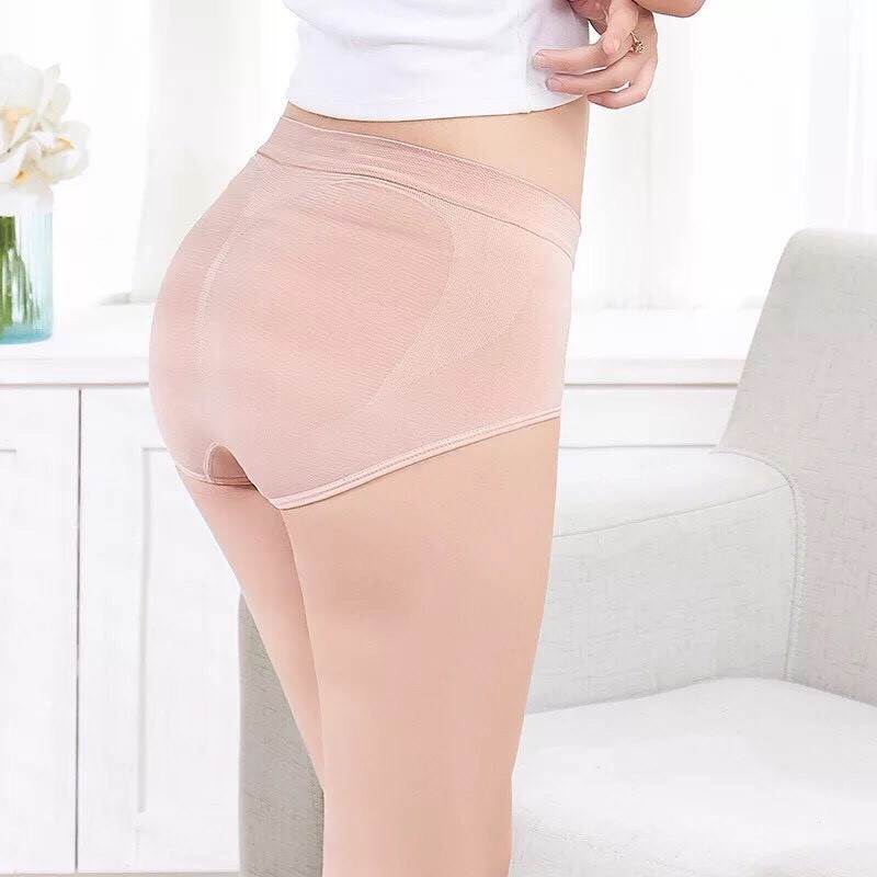 กางเกงในกระชับก้น