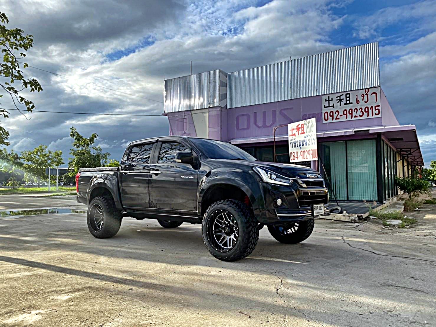 NISSAN_NAVARA_แปลงร่าง ทรงเมกา