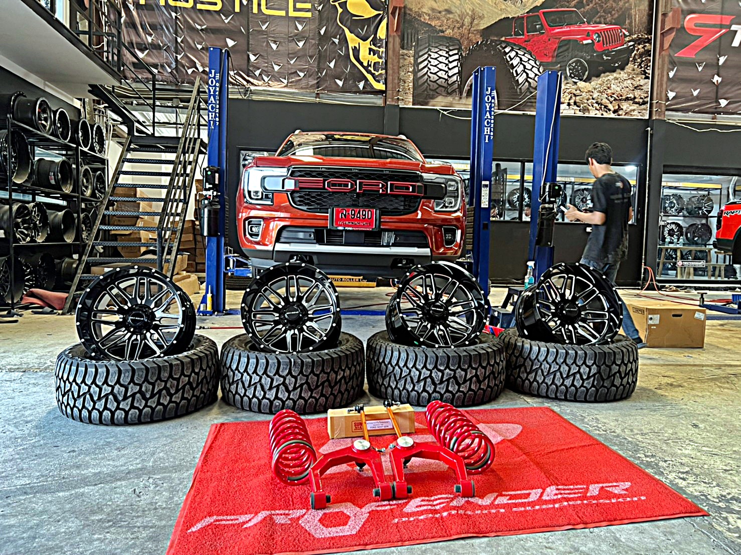 #FORD-EVEREST_NEXTGEN จองคิวมาจากสระแก้ว ทำทรงเมกาที่ STEP9