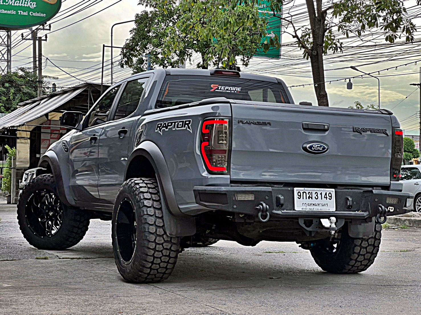 FORD_RAPTOR_ทรงเมกา ที่ STEP9