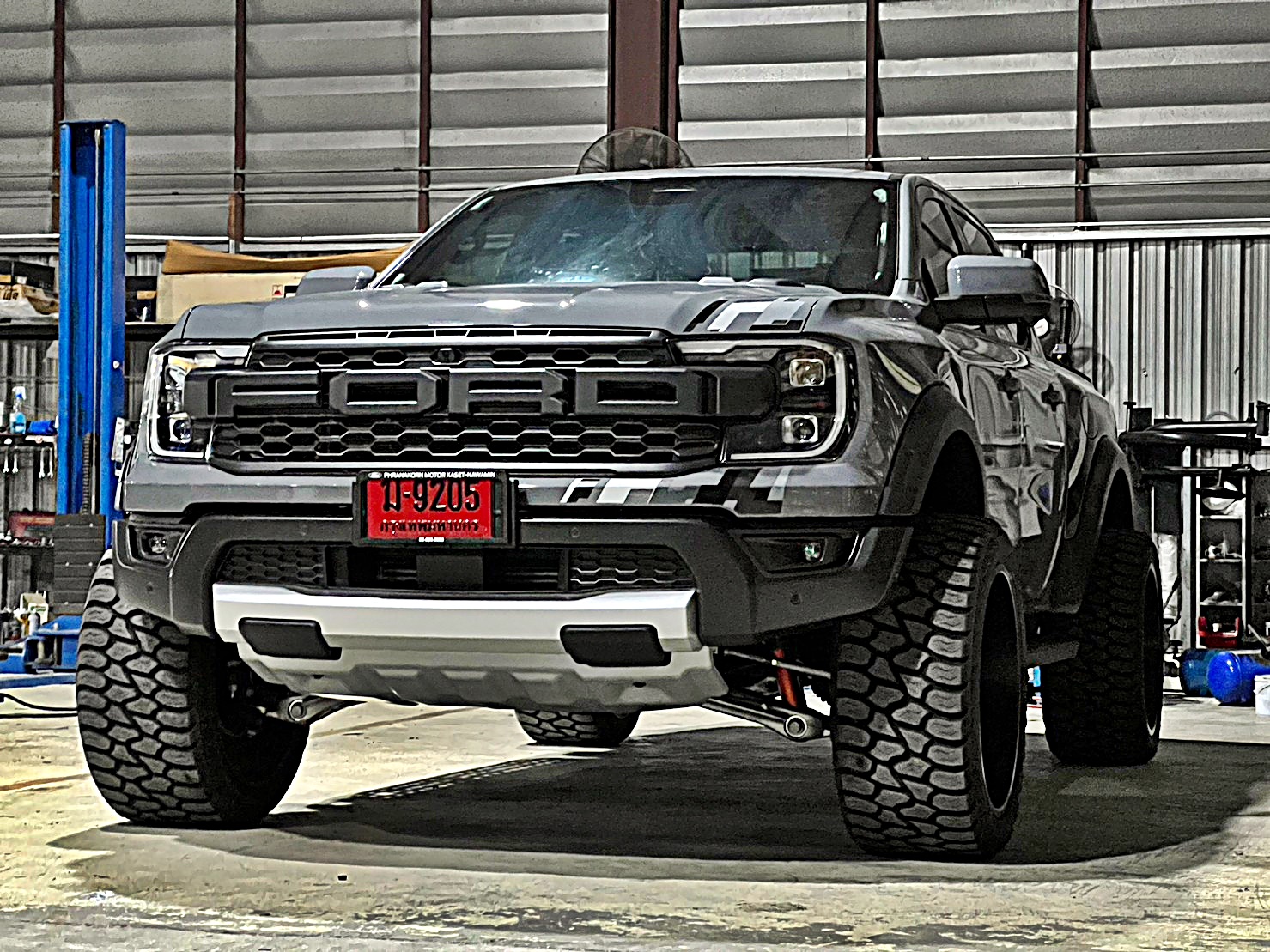 ส่งงาน RAPTOR V6 หล่อจบ ที่ Step9 ล้อแท้ HOSTILE H113