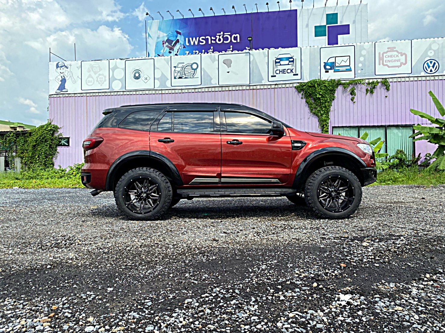 FORD EVEREST จัดทรงเมกาที่ STEP9