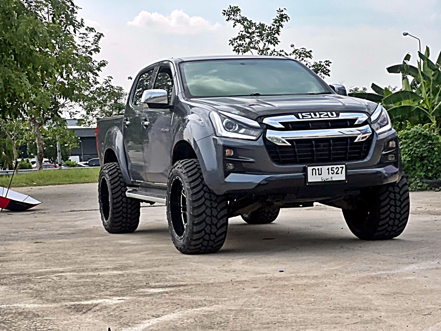 D_MAX_จองคิวมาจากจันทบุรี ทำทรงเมกาที่ STEP9