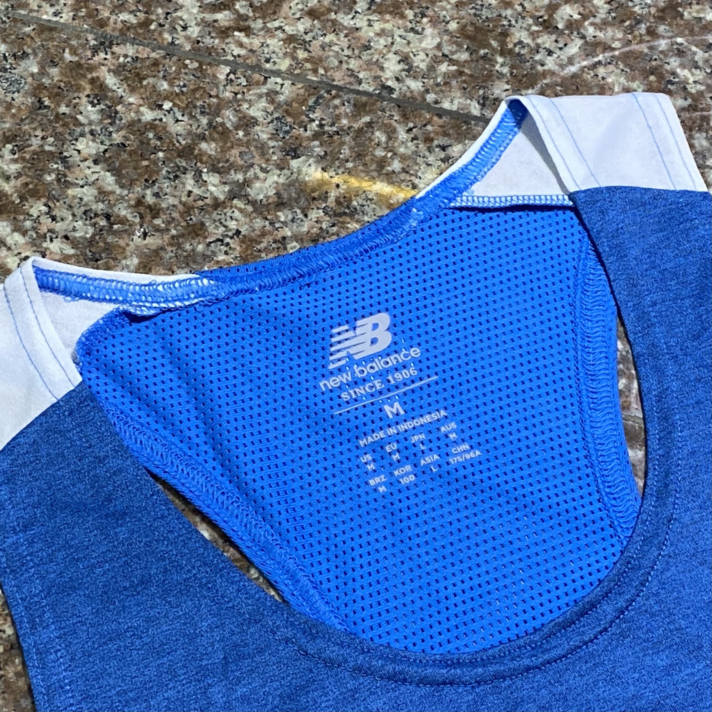 เสื้อวิ่ง New Balance Fast Fight Running Singlet (L)