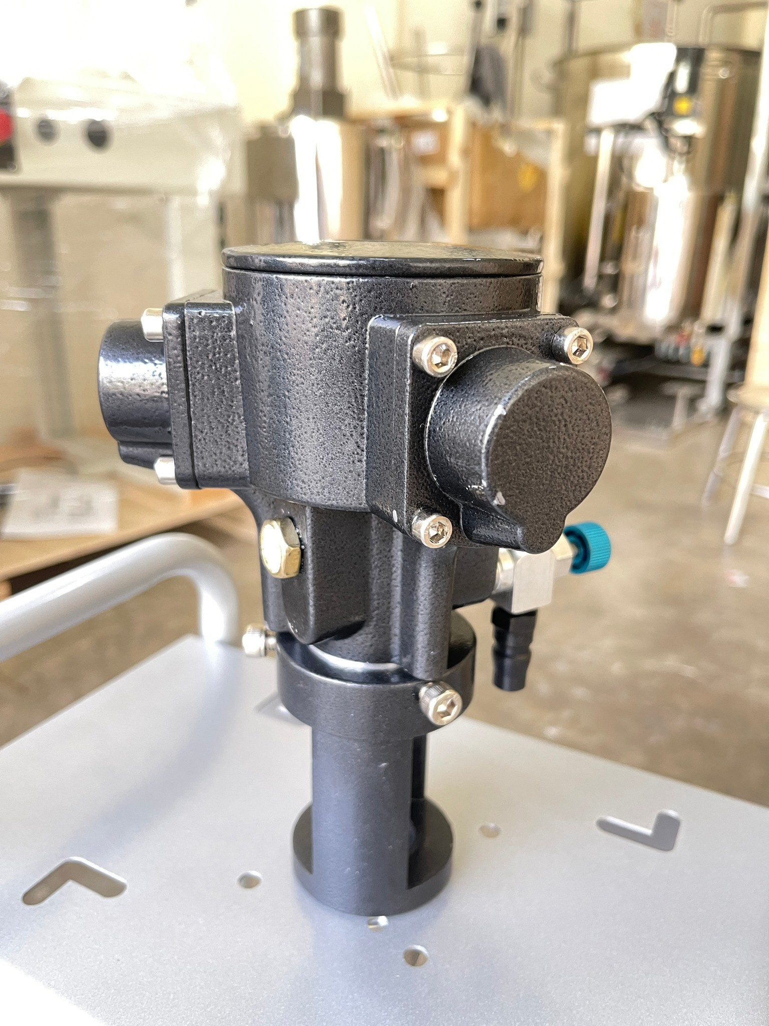 เครื่องปั่นผสม ต่อปั้มลม Pneumatic mixer seahui