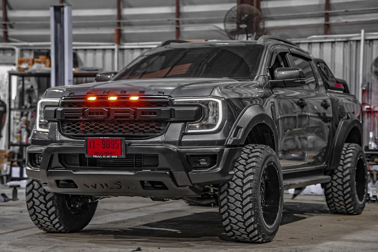 FORD RANGER NEXTGEN แต่งทรงเมกาที่STEP9