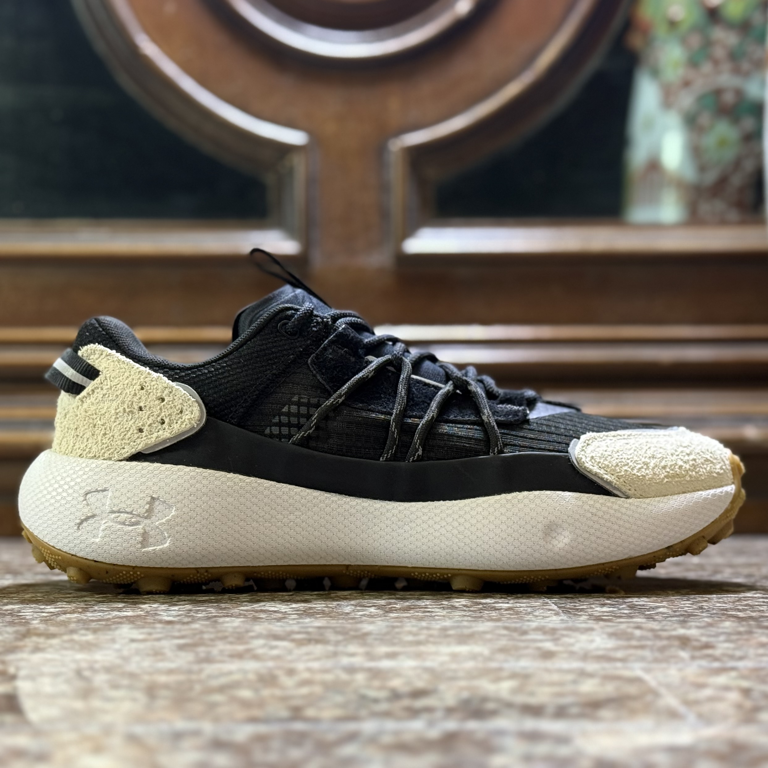 รองเท้าเดินป่า Under Armour Fat Tire Venture Pro (M8/9/9.5US)