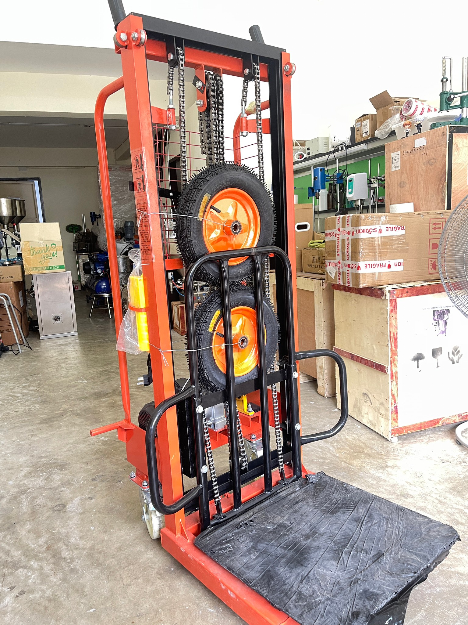 🌈รถเข็นยกของไฟฟ้า เข็นง่ายสะดวก ยกของได้สูงถึง 200 กิโลกรัม ปรับขึ้นลงด้วยระบบไฟฟ้า 1800w Electric Stacker DD1