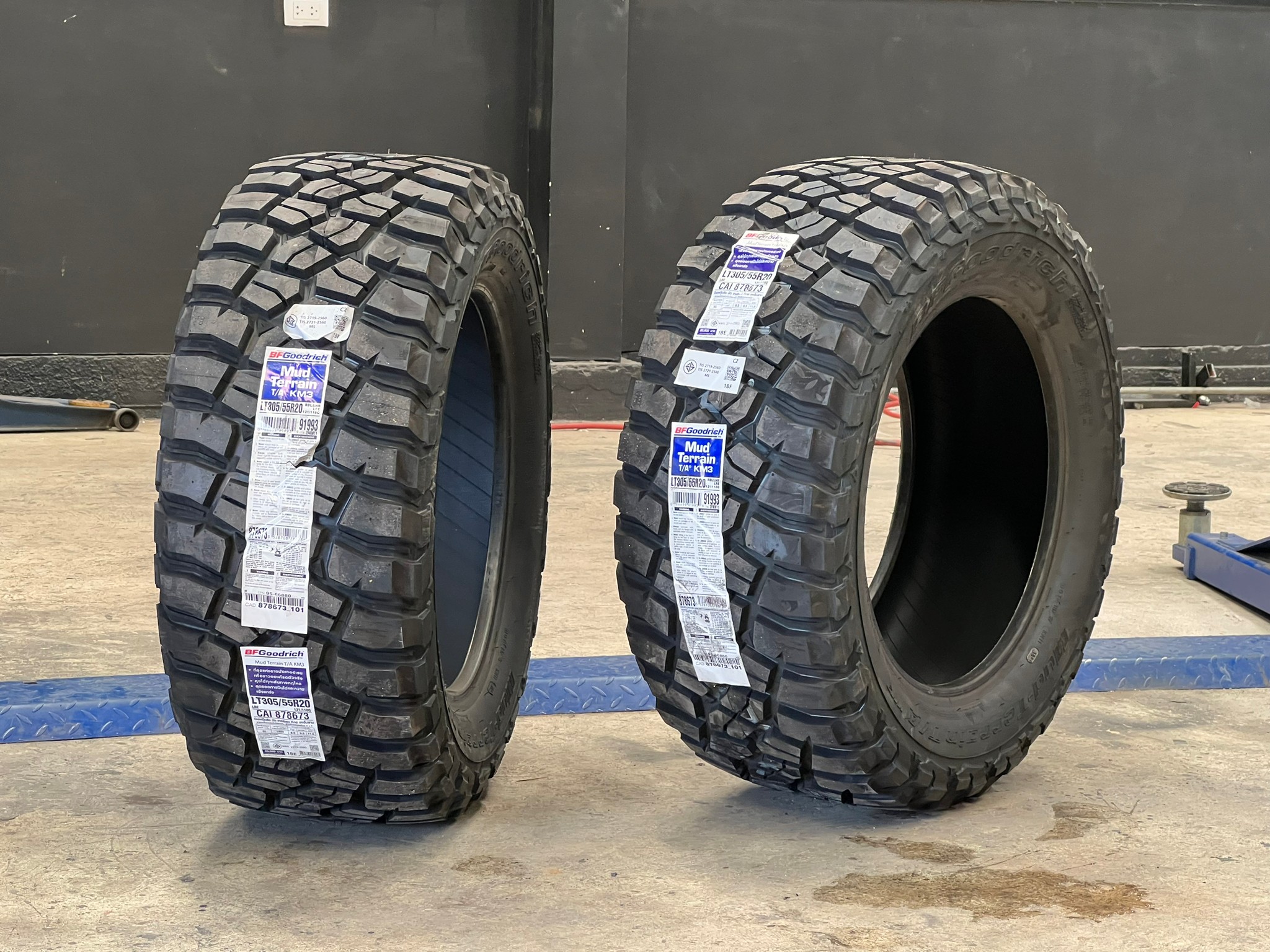 BF 305/55-20 KM3 usa ราคาถูกที่นี่