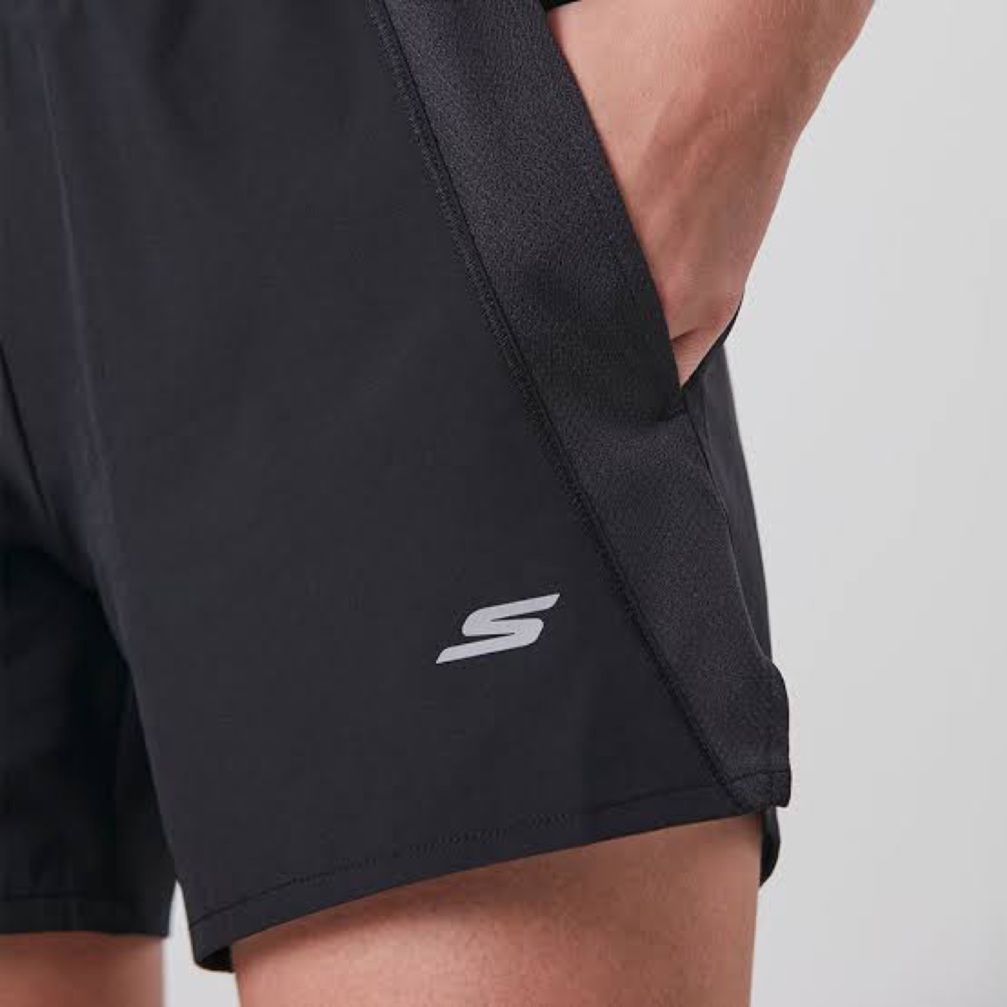 กางเกงวิ่ง Skechers Performance 4” Running Shorts Women (L,XL)