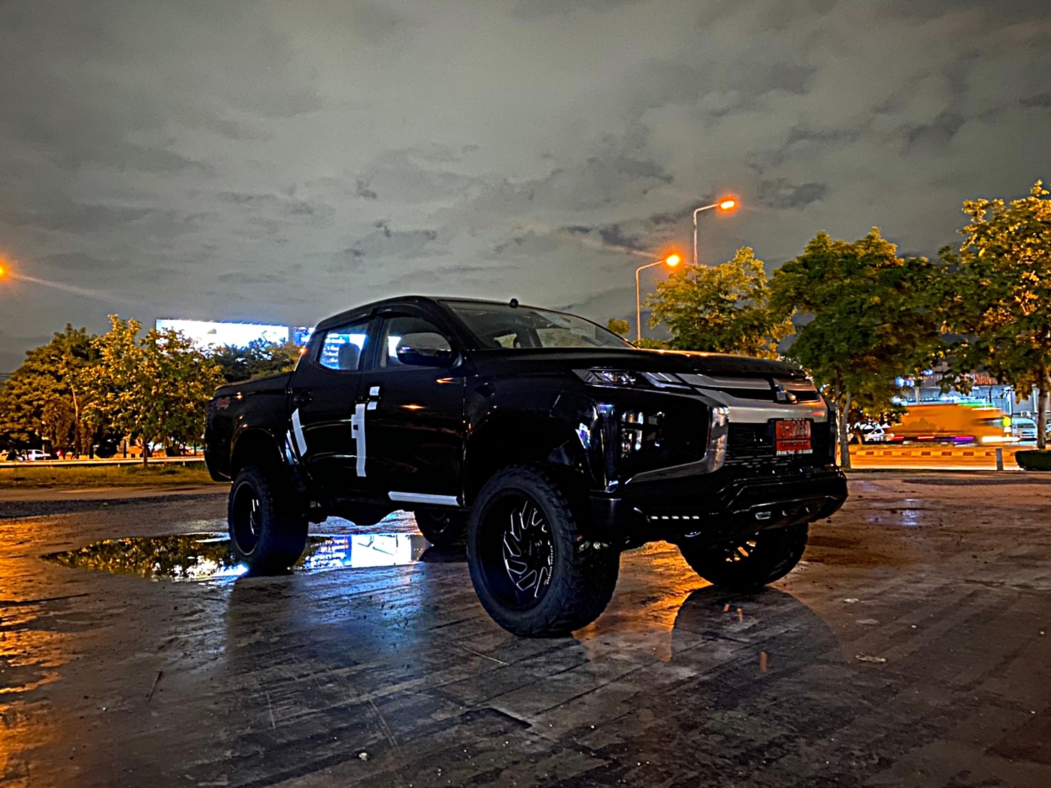 TRITON 4X4 จัดทรงเมกา