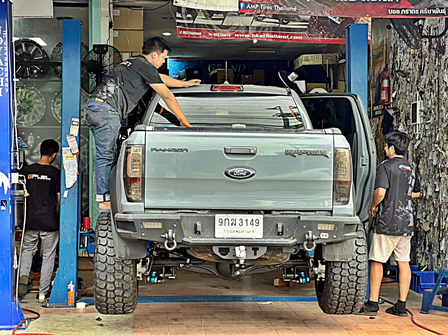 FORD_RAPTOR_ทรงเมกา ที่ STEP9