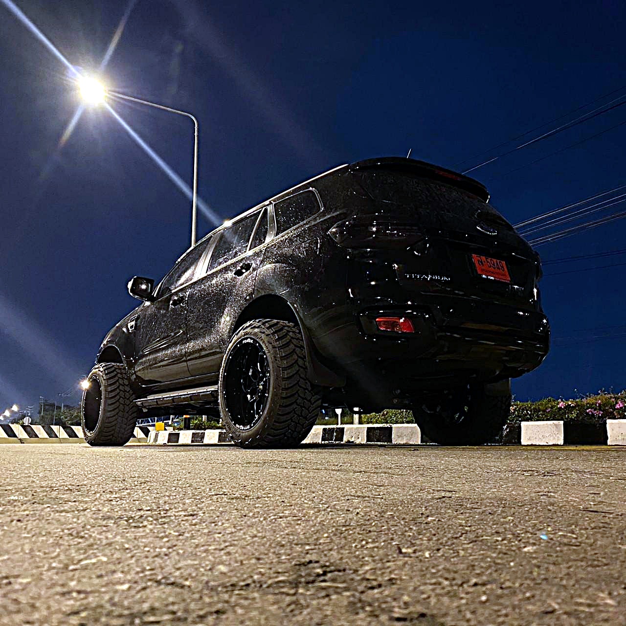 FORD EVEREST จัดทรงเมกาที่ STEP9