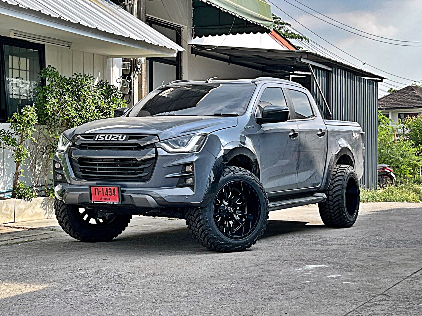 D-MAX ทรงเมกา จากอุธยา