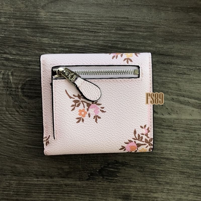 กระเป๋าสตางค์ใบสั้น COACH