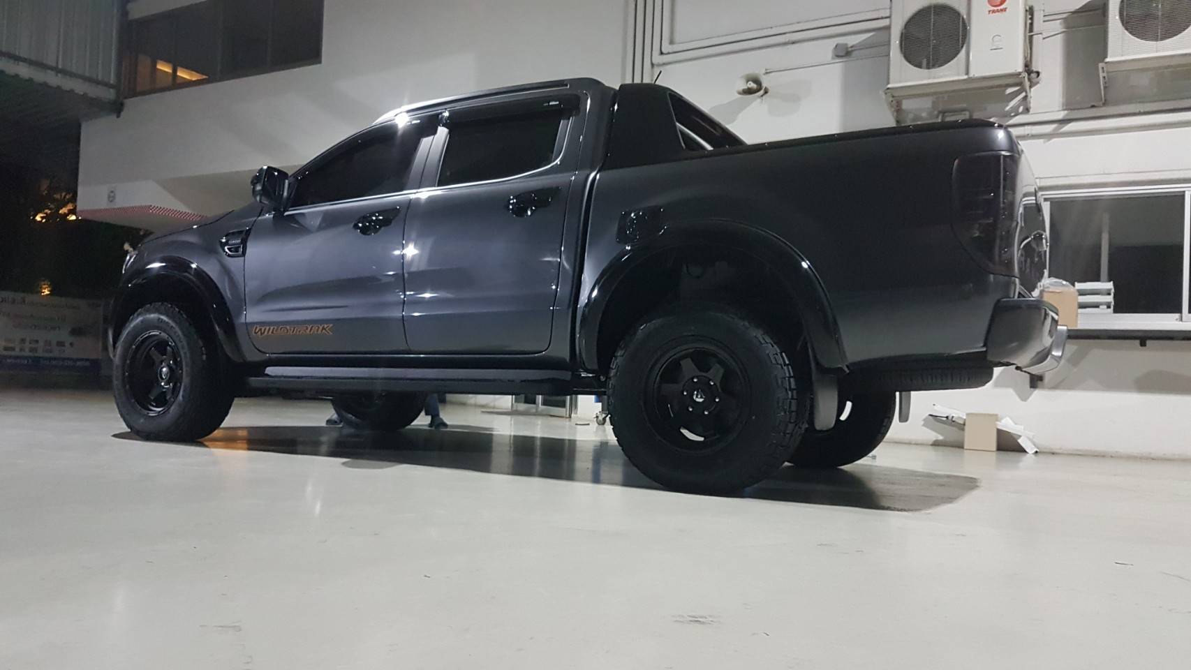 FUEL SHOK ขอบ17 ราคาพิเศษที่ STEP9