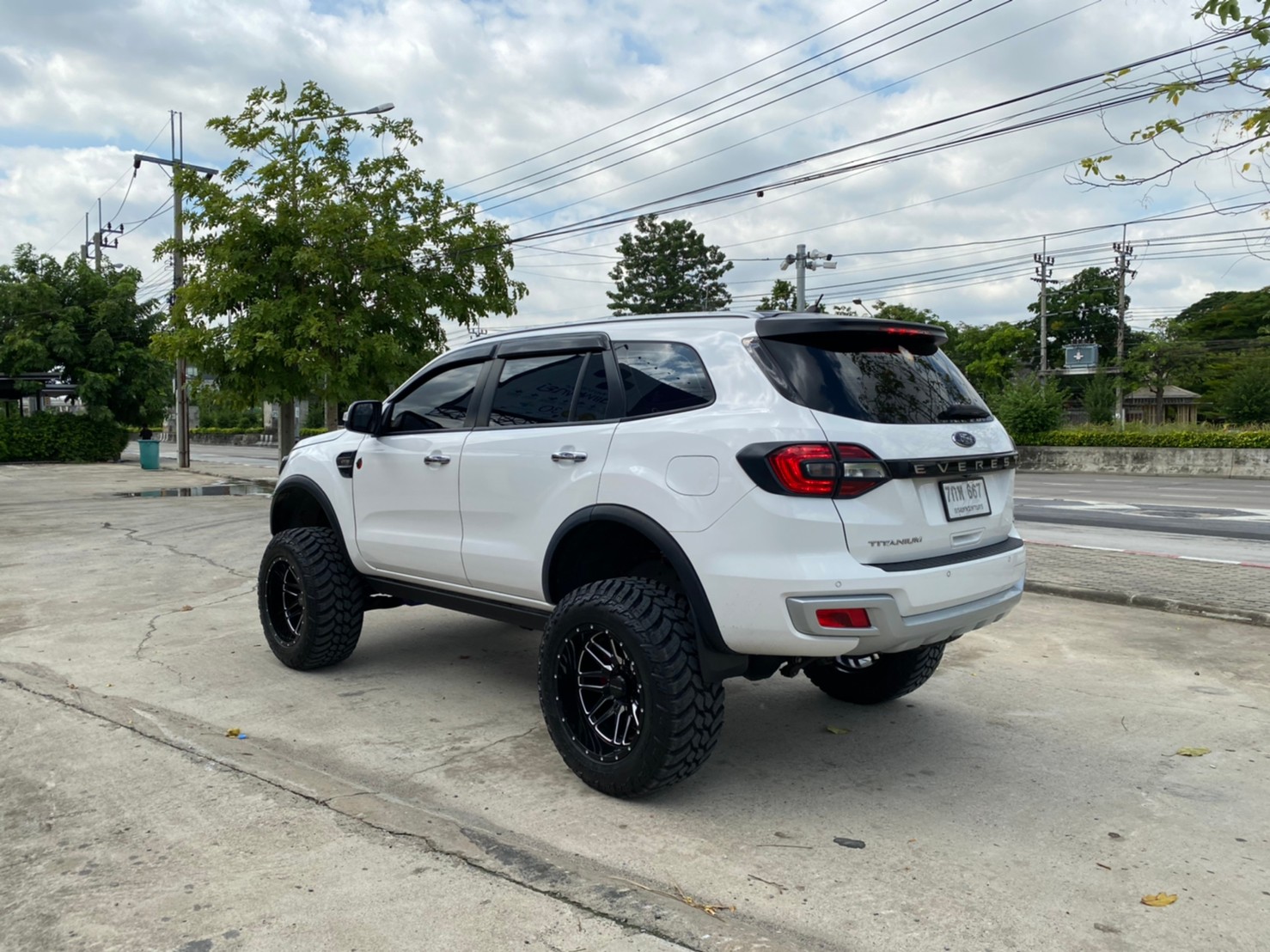 FORD EVEREST ยก6นิ้ว จัด FULLSET ที่ STEP9