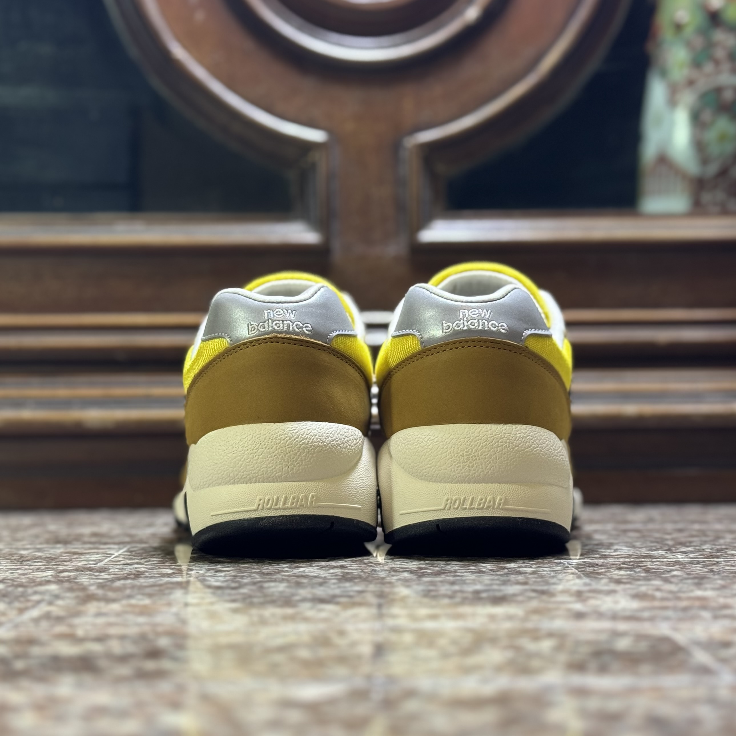 รองเท้า New Balance 580 ‘Real Mad Brown’ (M10.5US)