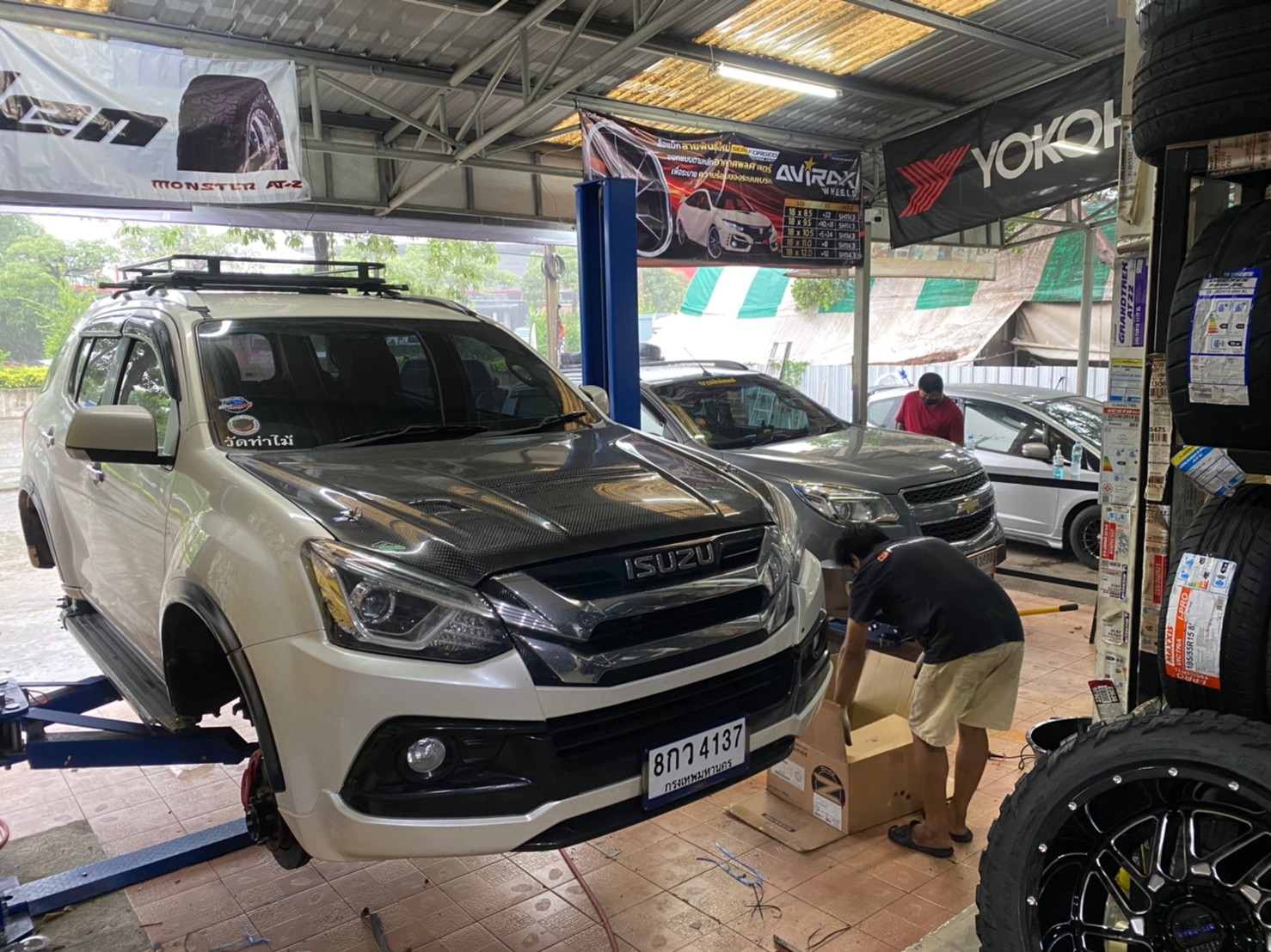 MU-X ทรงเมกา หล่อที่ STEP9