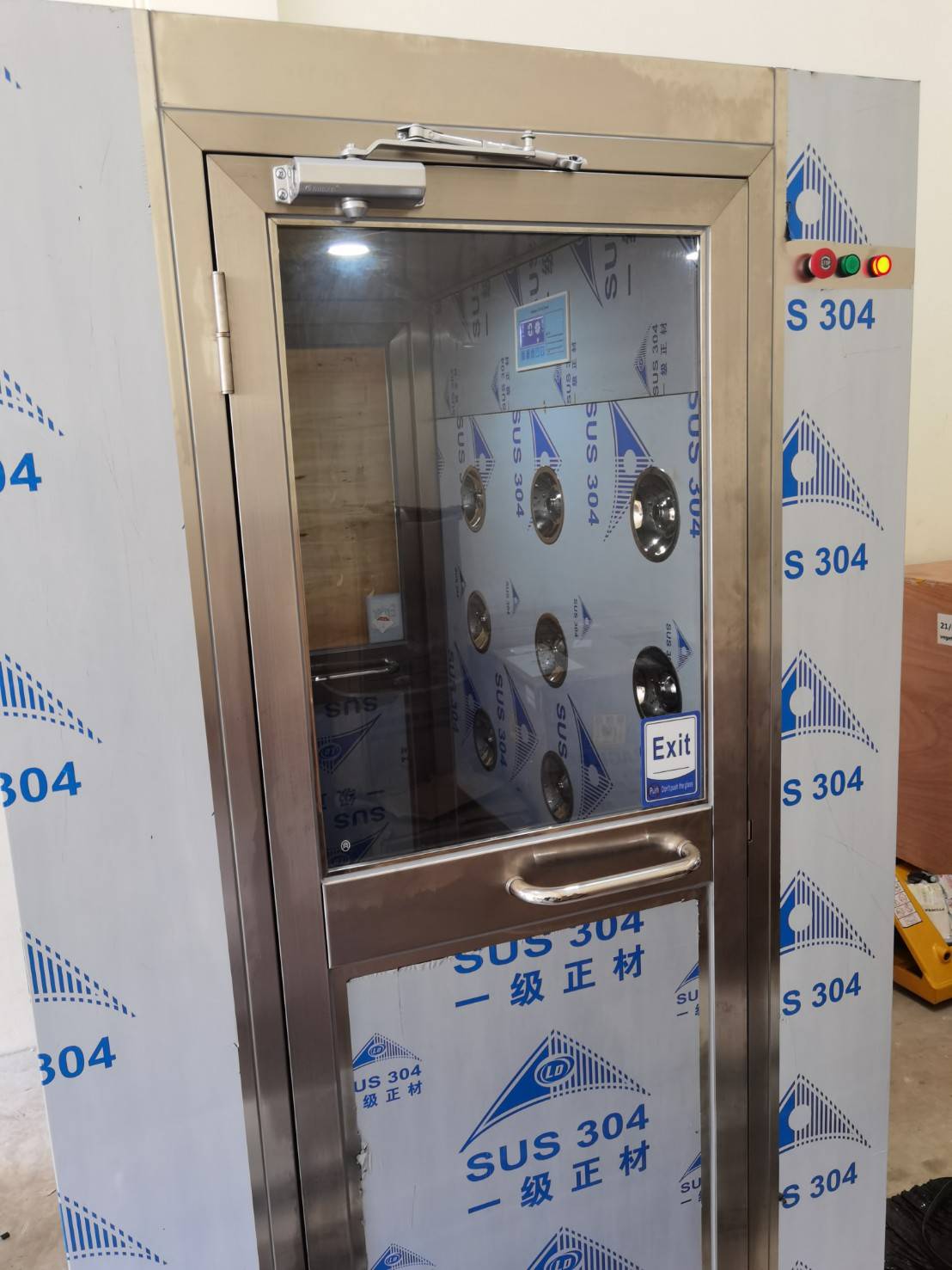 ตู้เป่าลมทางเข้าห้องคลีนรูม Air Shower BFS-FLS