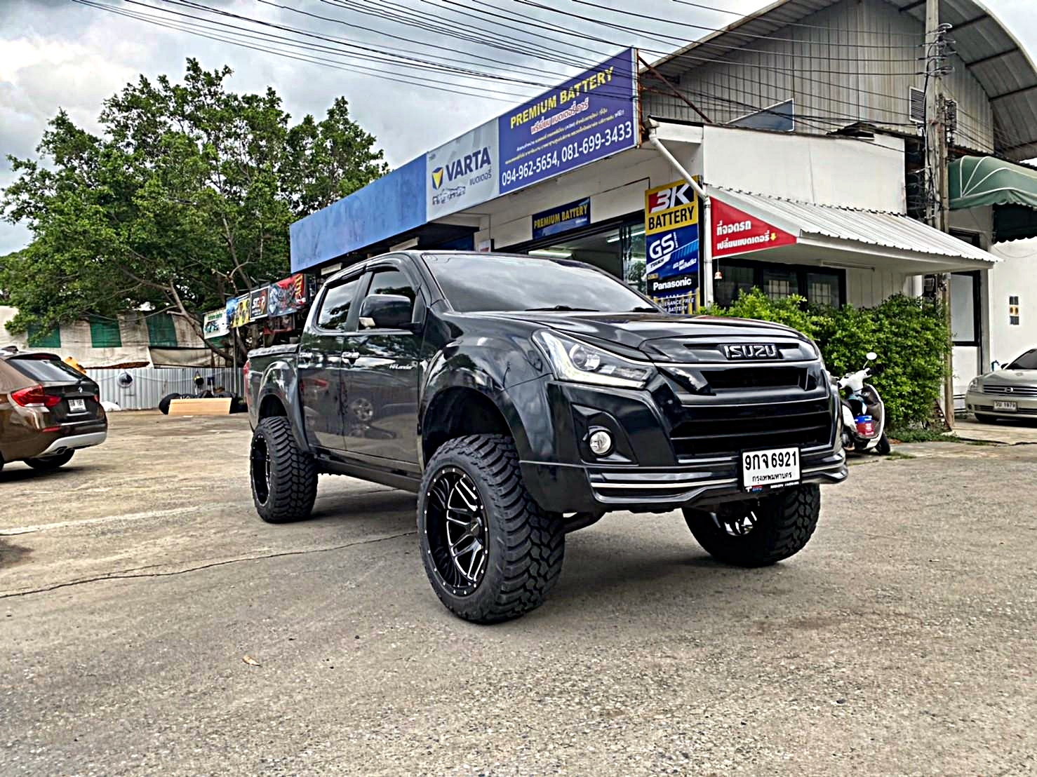 NISSAN_NAVARA_แปลงร่าง ทรงเมกา